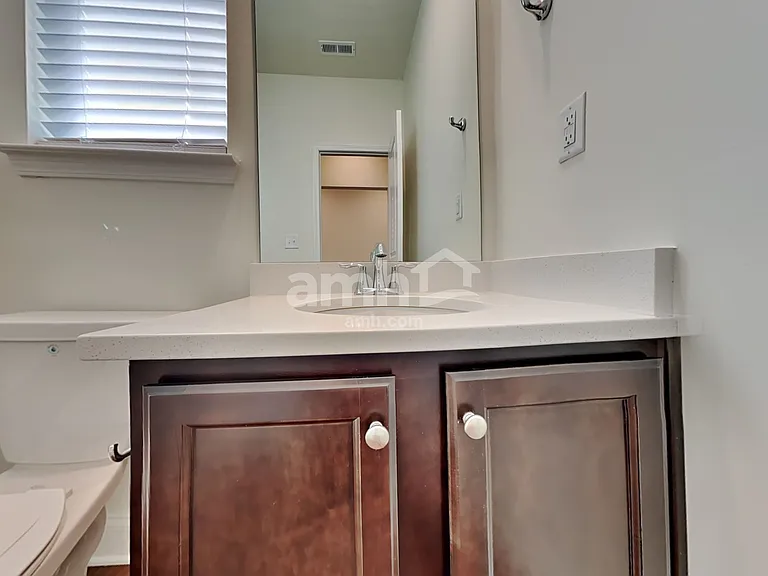 1993 Windsor Park Ave — Photo 19