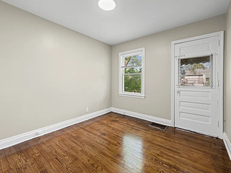 12818 Marlowe St #UP — Photo 12