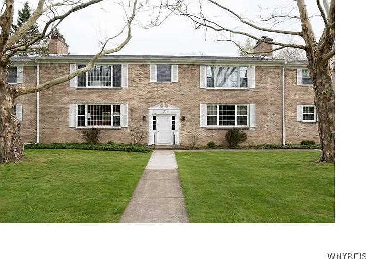 1st image of 2 Woodbrook Dr APT 2
