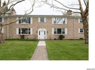 2 Woodbrook Dr APT 2, East Aurora, NY 14052