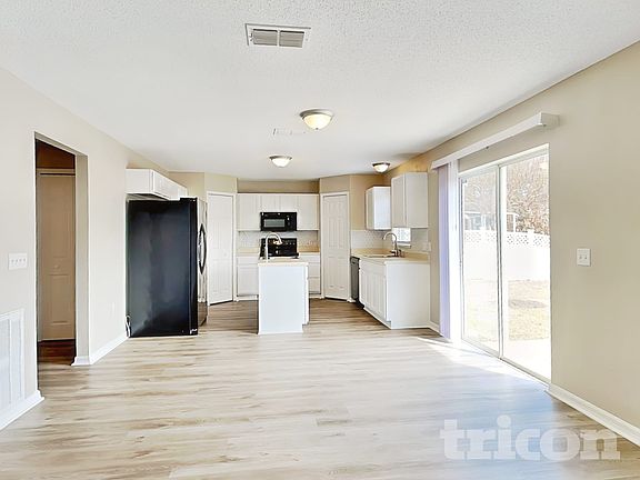 4th image of 3691 Wellington Ln