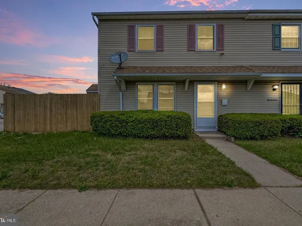 23 Linden Ct, Sicklerville, NJ 08081