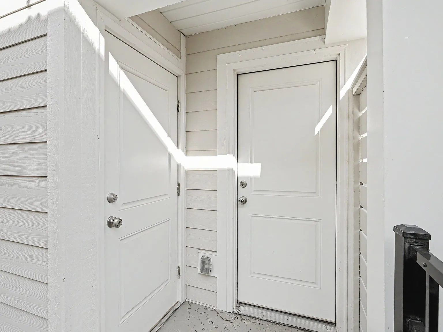 Studio, 100 sqft, $1,550 — Photo 2