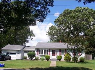 79 Cleveland St, Seekonk, MA 02771