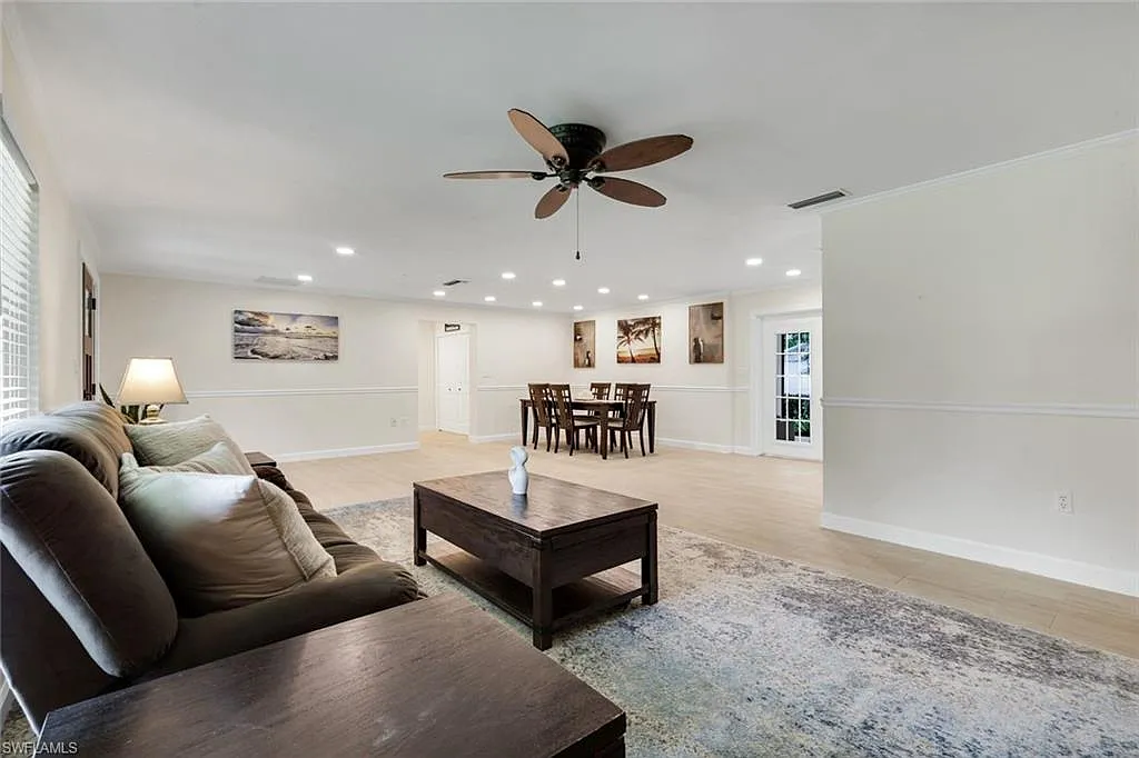 3 bed, 3.0 bath, 2247 sqft, $4,500 — Photo 4