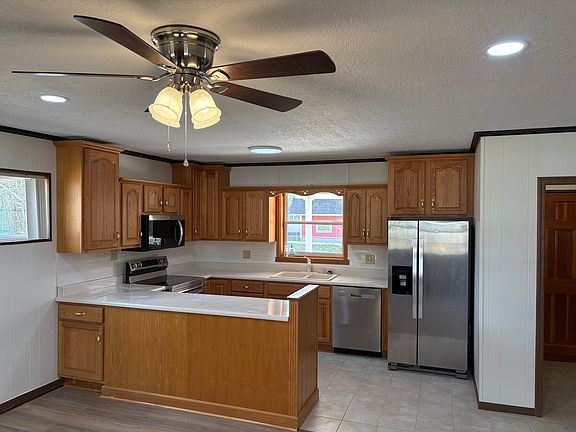 4th image of 130 SW 69th St