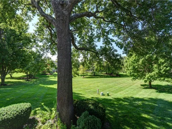 6201 W 147th St, Overland Park, KS 66223