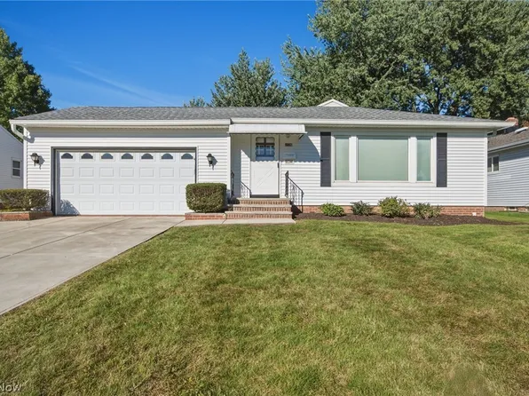 1578 Chelmsford Rd, Mayfield Heights, OH 44124