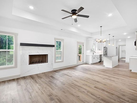 3rd image of 81 Lee Road 2124