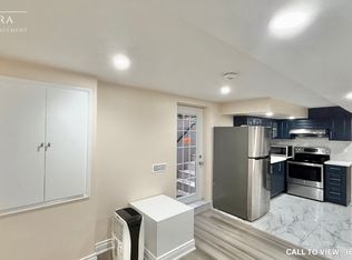 6335 Plowmans Heath Dr #2, Mississauga, ON L5N3W1