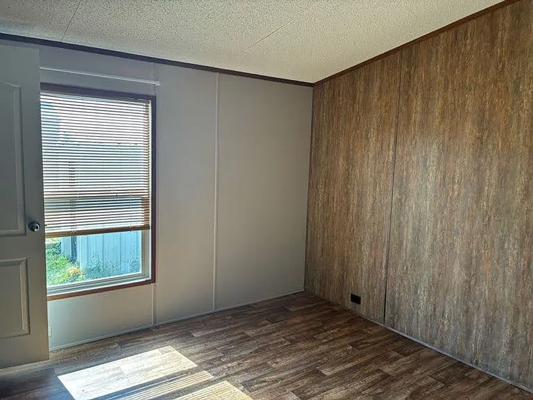 764 Wilson Dr — Photo 16