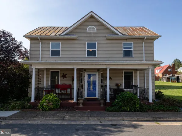 418 E Main St, Luray, VA 22835