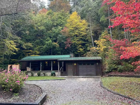 612 Stonegate Way, Townsend, TN 37882