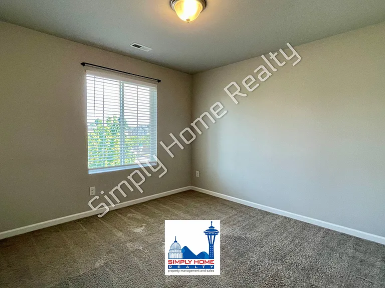 5021 Andrew St SE — Photo 19