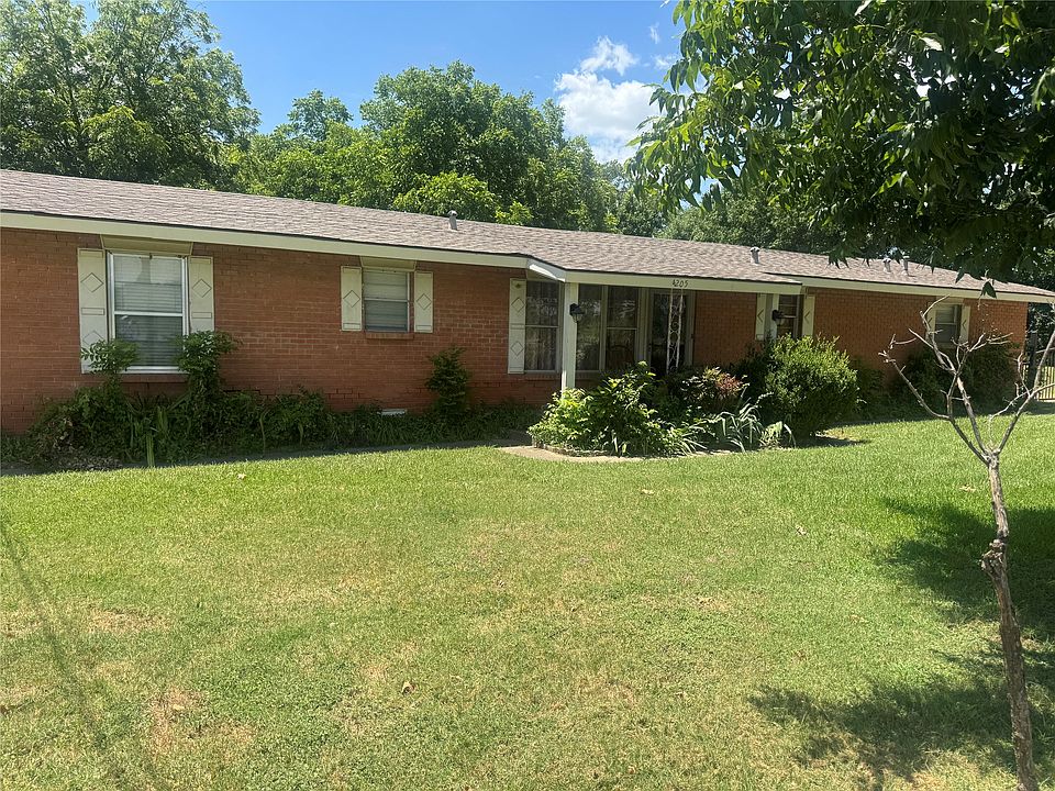 1st image of 4205 Hickory Tree Rd