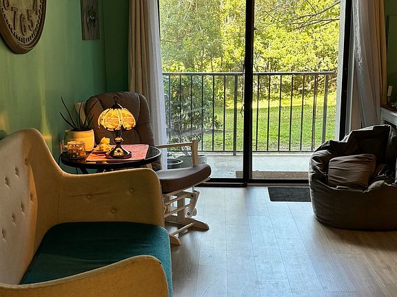 2nd image of 5001 Little River Rd. #E-103