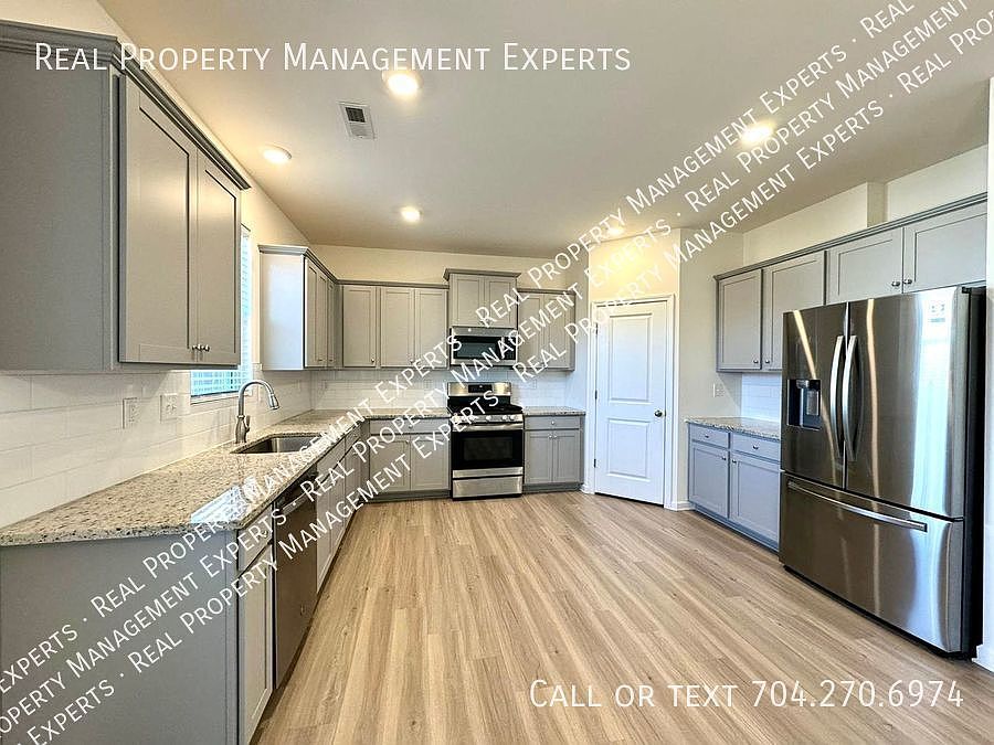 3415 Selwyn Landing Dr, Charlotte, NC 28215 Zillow