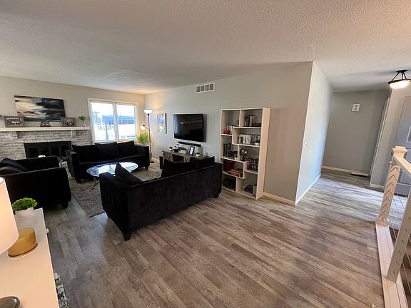 3rd image of 106 Carefree Ln
