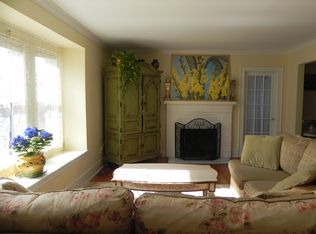 22 Fuller Rd, Watertown, MA 02472