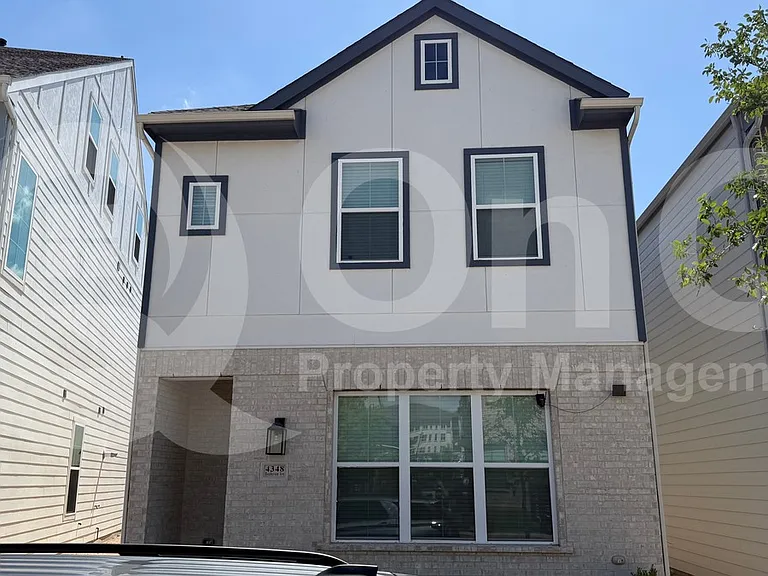 4348 Henderson Ave — Photo 1