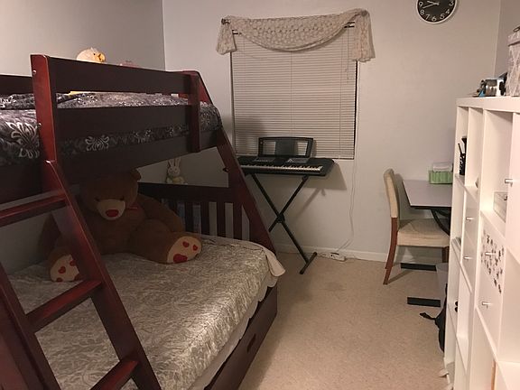 5th image of 12520 NE 145th St APT 39
