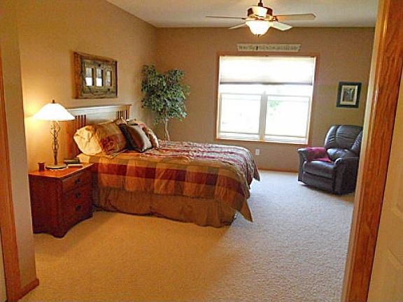 4th image of 17217 Eagleview Dr