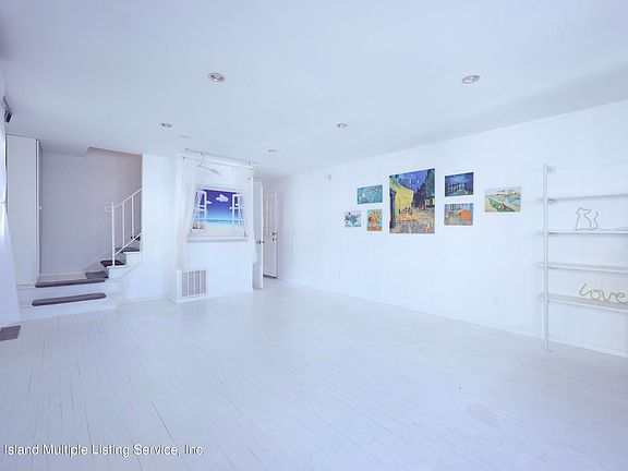 5th image of 348 Clifton Ave
