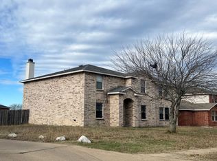3103 Crimson Clover Dr, Lancaster, TX 75134