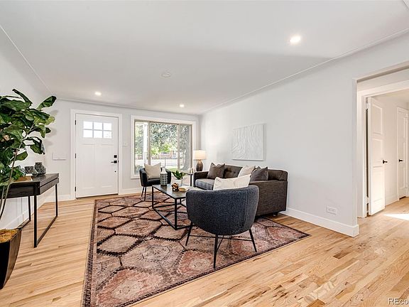 4th image of 2957 Krameria Street