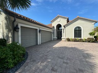 9262 Rialto Ln, Naples, FL 34119