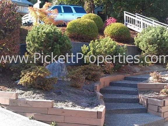 2nd image of 5278 Madrona Ave NE