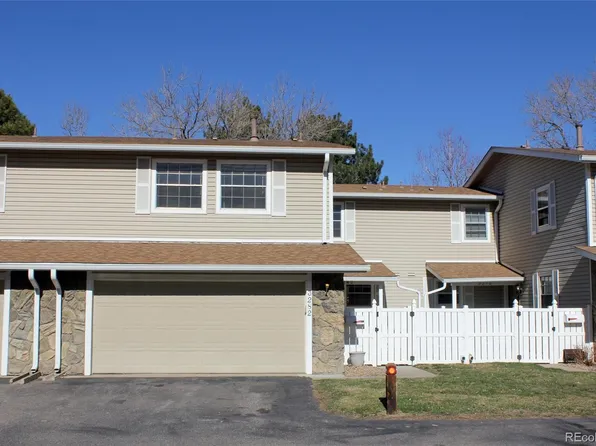 3282 S Heather Gardens Way, Aurora, CO 80014
