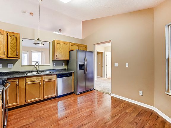 5th image of 8394 Nightshade Dr