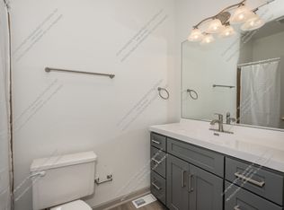 211 W 9th St APT 5, Cincinnati, OH 45202