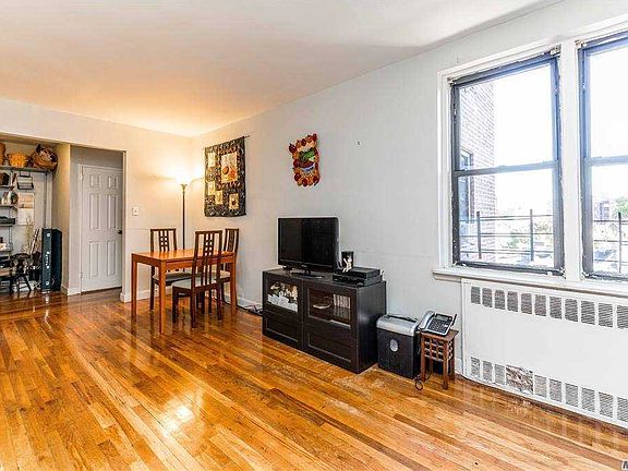 5th image of 66-15 Wetherole St