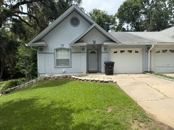 3424 Daylily Ln