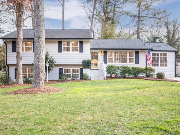 305 Glen Valley Dr, Raleigh, NC 27609