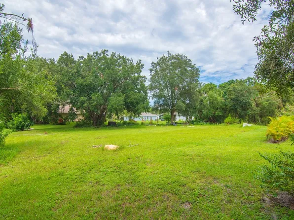 9350 100th Ct, Vero Beach, FL 32967
