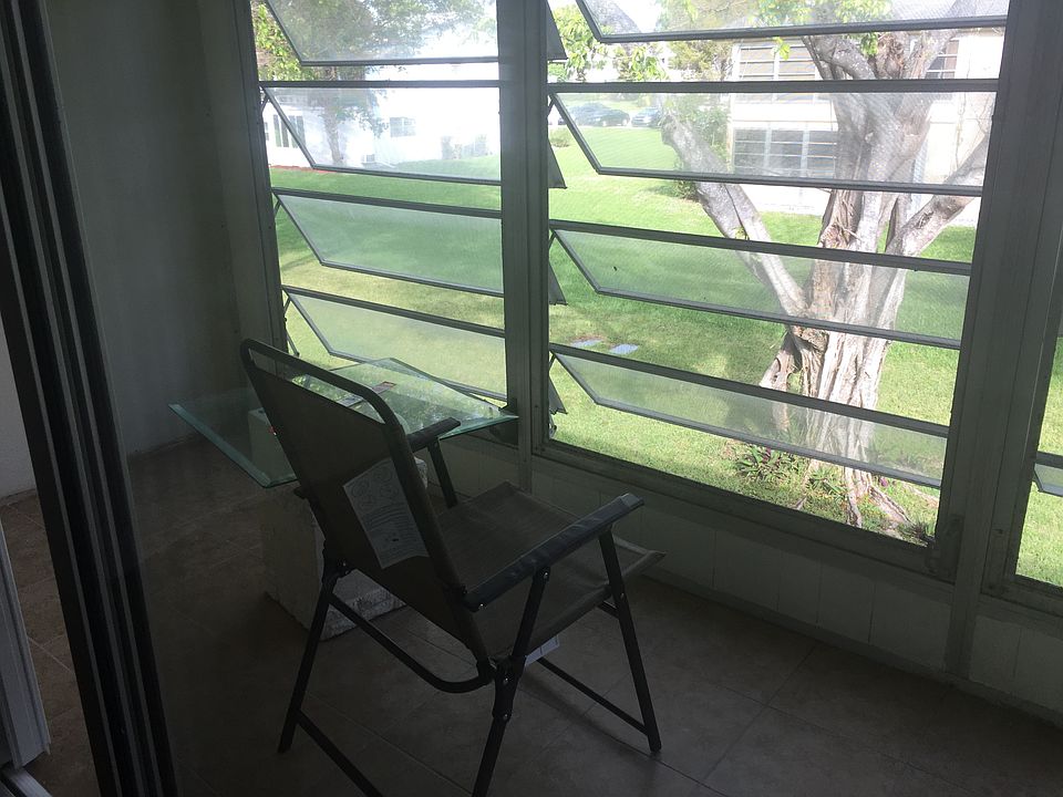 1st image of 172 Upminster Cir