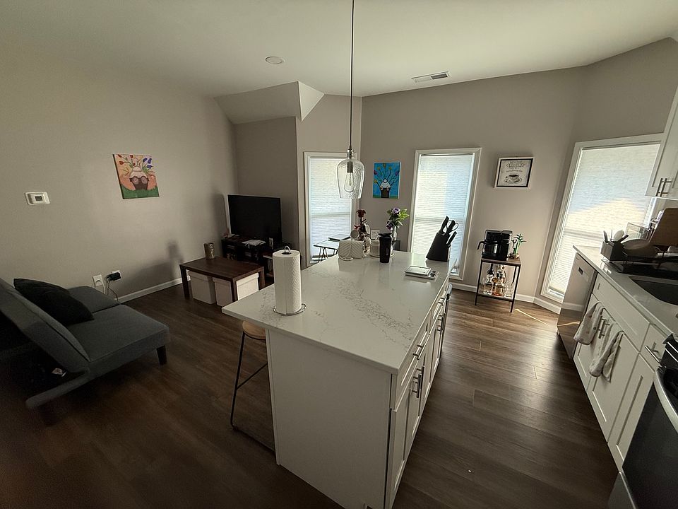 1st image of 1839 N Oakland Ave APT 2