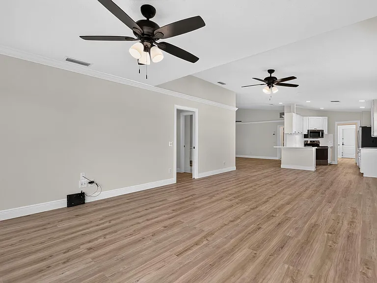 3546 SE Glacier Ter — Photo 26