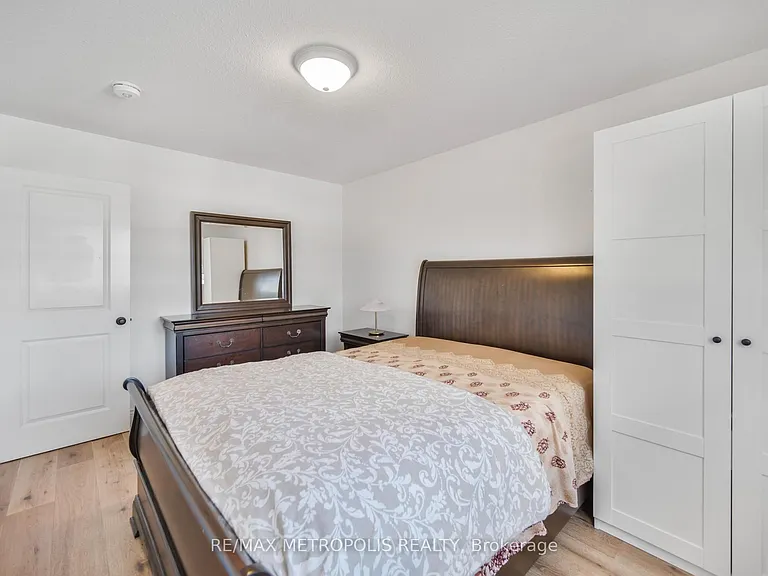 57 Calder Cres #MAIN — Photo 12