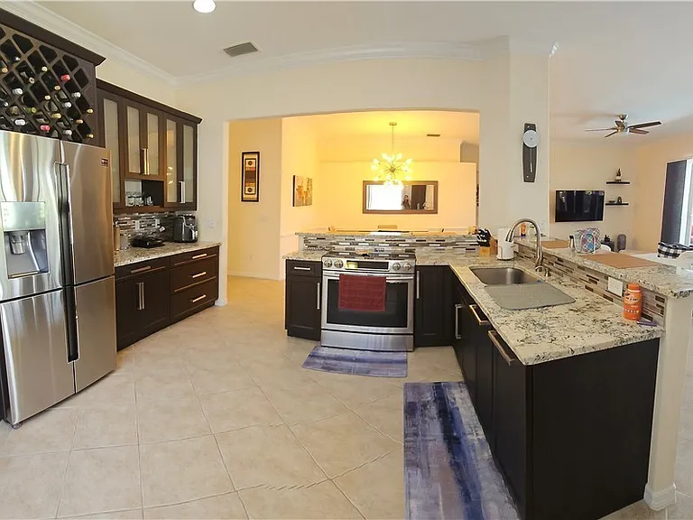 2323 Bainmar Dr — Photo 7