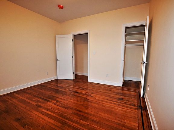 4th image of 1119 64th St APT B4