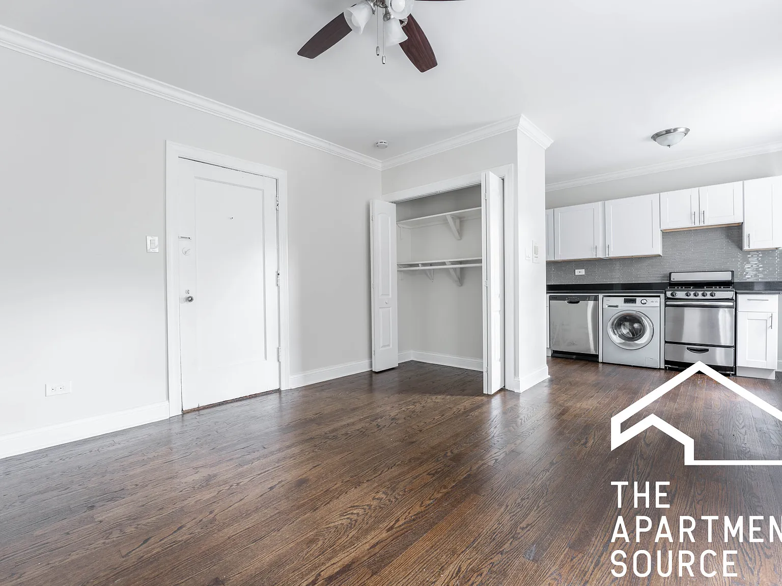 Studio, $2,045 — Photo 2