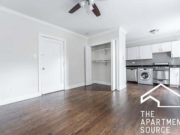 3rd image of 2125 N Dayton St #3