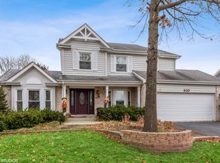 920 Elm St, Naperville, IL 60540