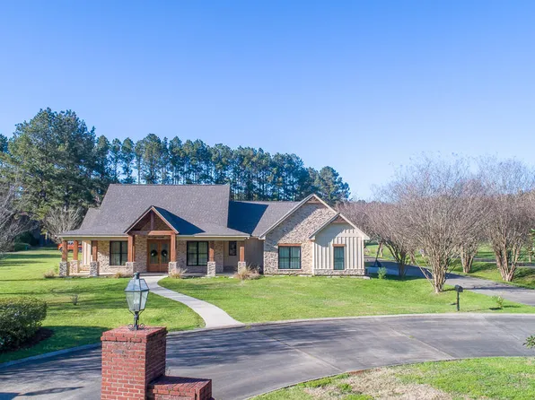 29 Club Dr, Natchez, MS 39120