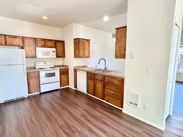 T0293, 532-536 SW Nevada St, Portland, OR 97219