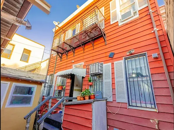 382 Troutman Street image 4 of 9